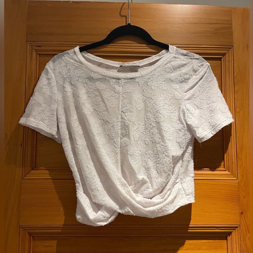 Zara White Cropped T-Shirt